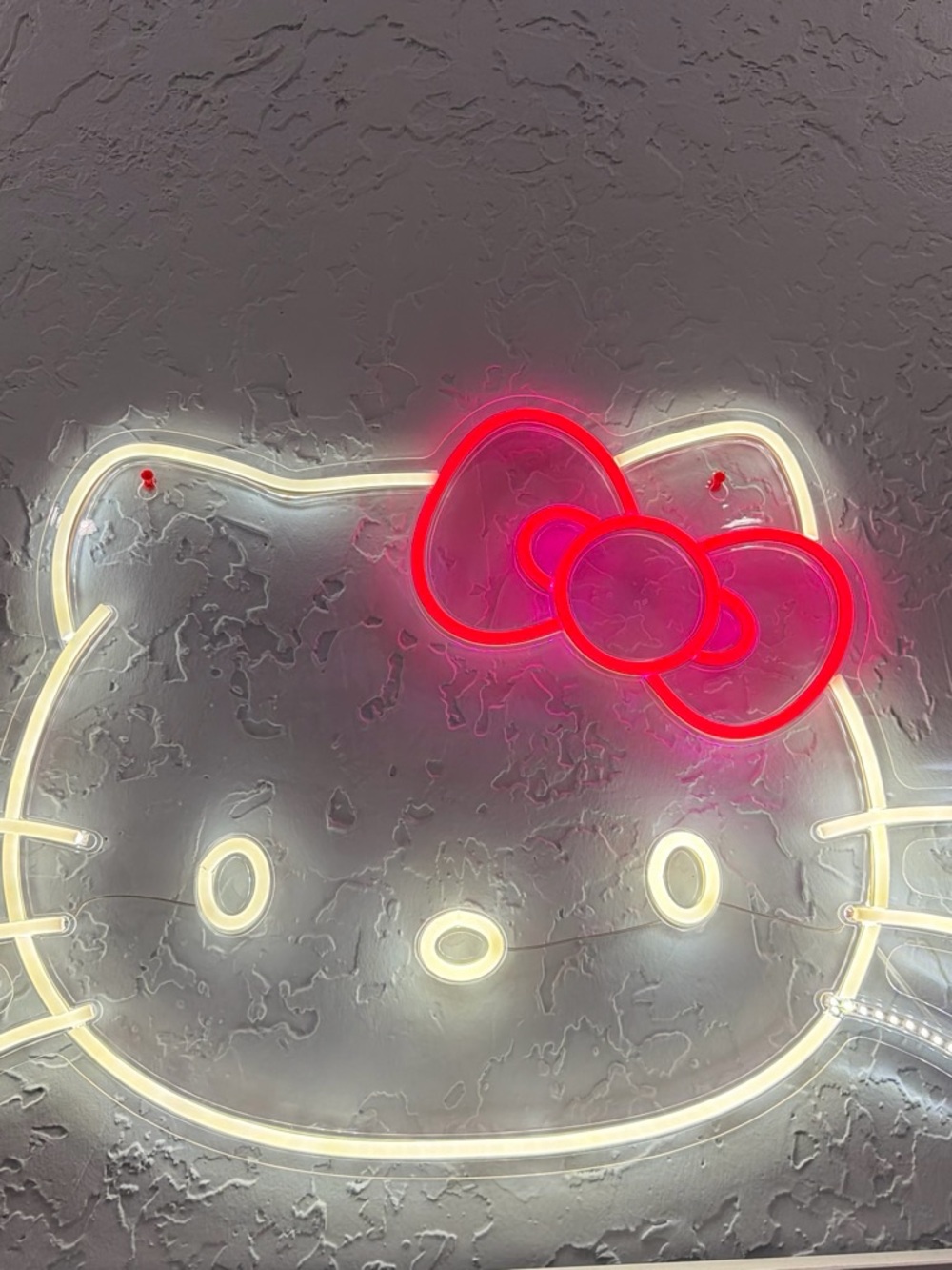 Hello Kitty Neon Sign - White Outline with Pink Bow